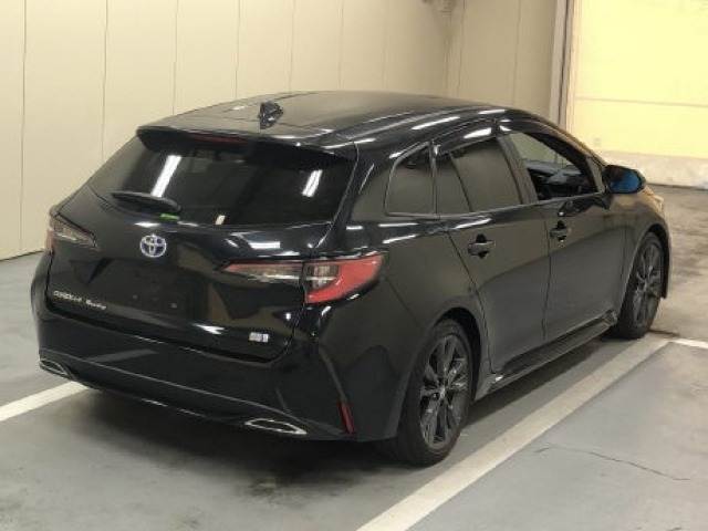 Toyota COROLLA TOURING 2021 8060342-3