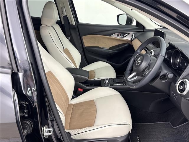 Mazda CX-3 2023 8051800-1