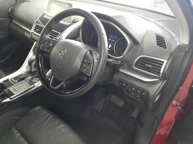 Mitsubishi ECLIPSE CROSS 2018 8062695-9