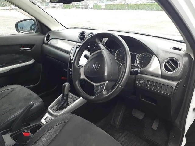 Suzuki ESCUDO 2017 8052948-9