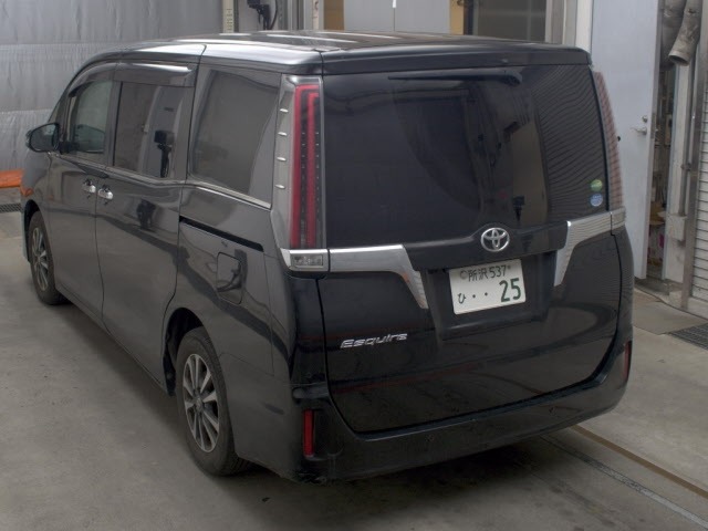 Toyota ESQUIRE 2020 8056957-1