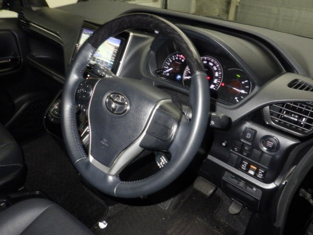 Toyota ESQUIRE 2020 8056960-3