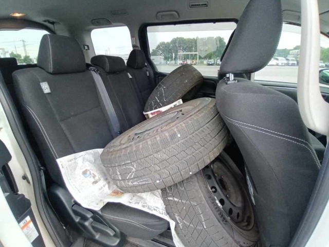 Toyota ESQUIRE 2017 8056972-12