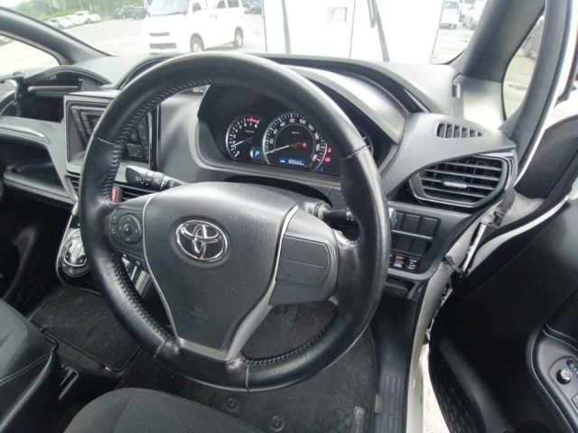 Toyota ESQUIRE 2017 8056972-9