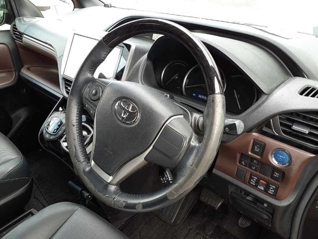 Toyota ESQUIRE 2017 8056973-7