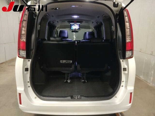Toyota ESQUIRE 2015 8056982-6