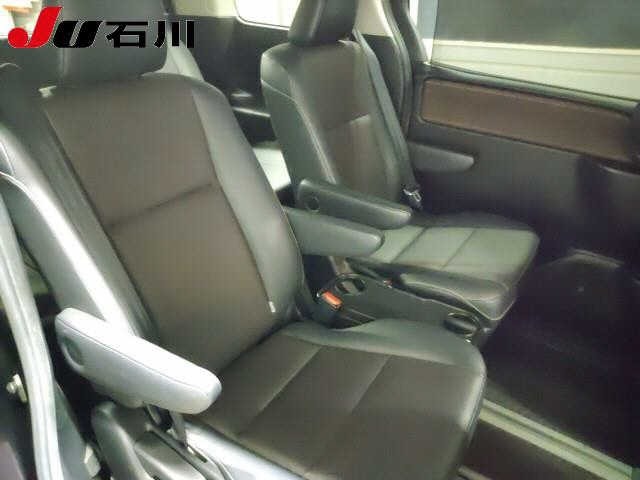 Toyota ESQUIRE 2015 8056983-7