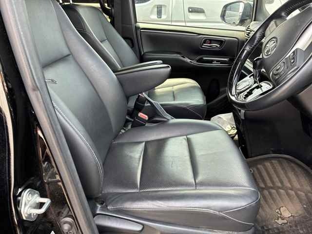 Toyota ESQUIRE 2019 8056985-7