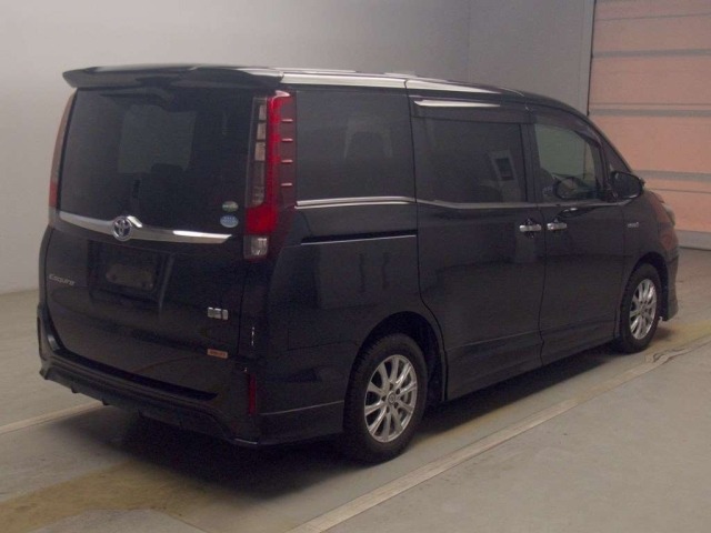 Toyota ESQUIRE 2016 8056990-1