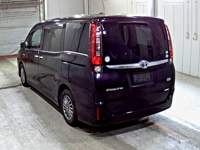 Toyota ESQUIRE 2015 8056997-1