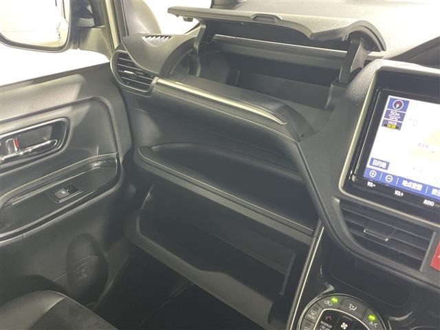 Toyota ESQUIRE 2020 8057275-22