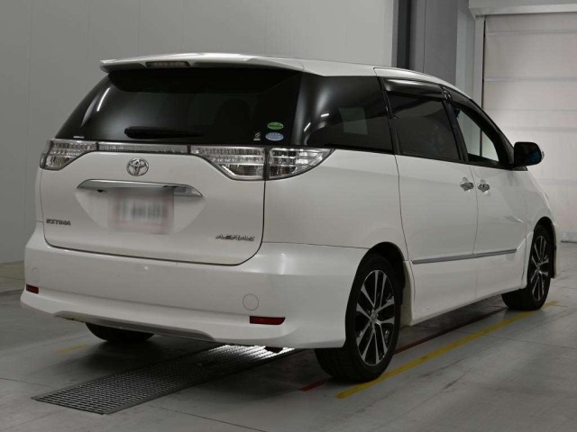 Toyota ESTIMA 2013 8058597-1