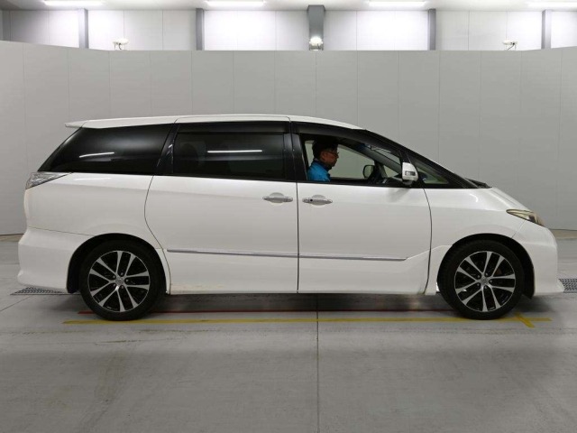 Toyota ESTIMA 2013 8058597-3