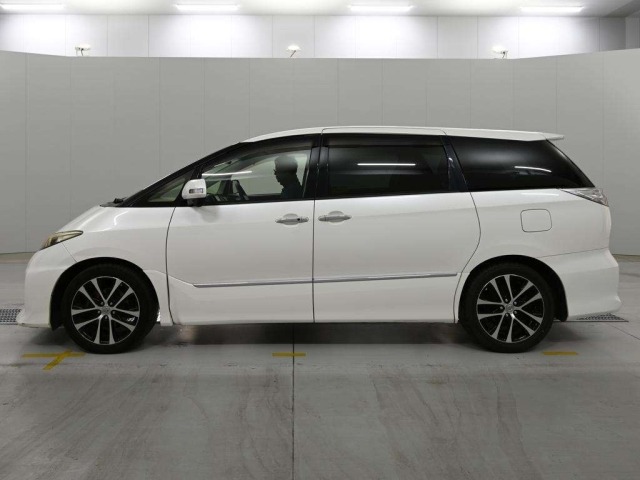 Toyota ESTIMA 2013 8058597-4