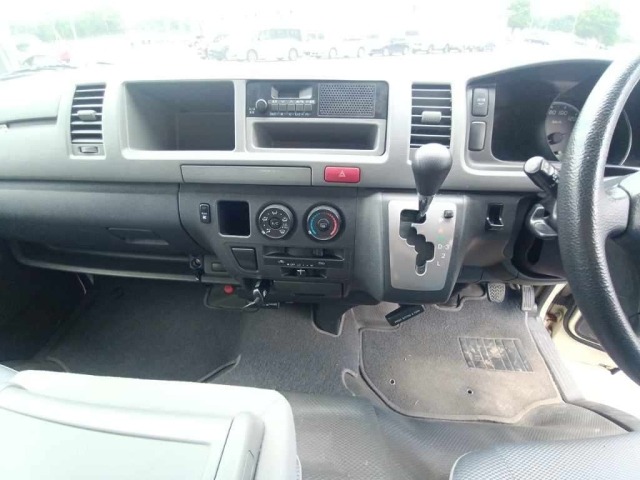 Toyota HIACE COMMUTER 2009 8052727-11