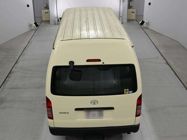 Toyota HIACE COMMUTER 2009 8052727-8