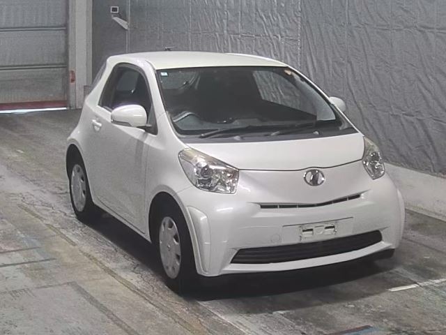 Toyota IQ 2014 8052672-7
