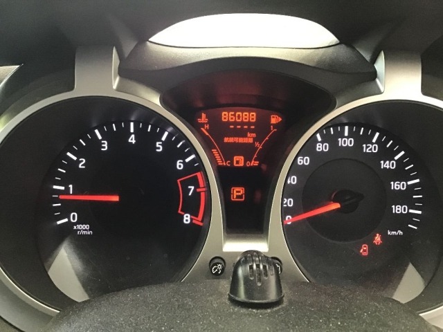 Nissan JUKE 2012 8052041-8