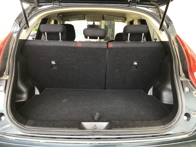 Nissan JUKE 2012 8052046-7
