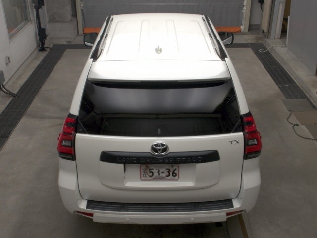Toyota LAND CRUISER PRADO 2022 8056489-7