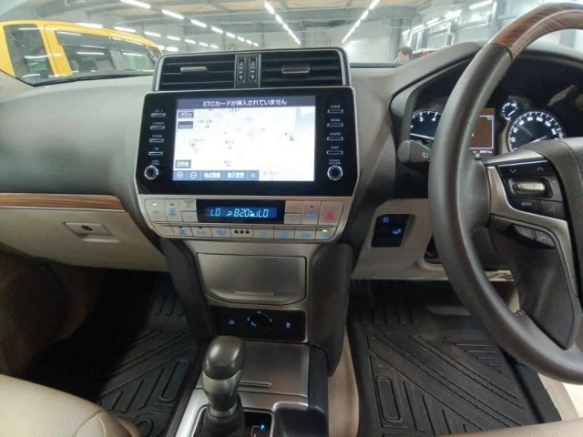 Toyota LAND CRUISER PRADO 2023 8056497-11