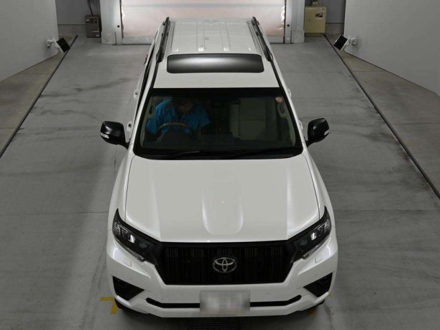 Toyota LAND CRUISER PRADO 2023 8056497-7