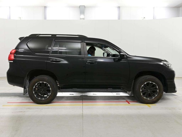 Toyota LAND CRUISER PRADO 2022 8056503-3