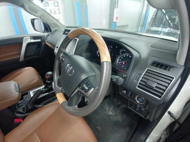 Toyota LAND CRUISER PRADO 2022 8056508-9