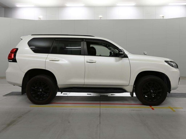 Toyota LAND CRUISER PRADO 2021 8056509-3