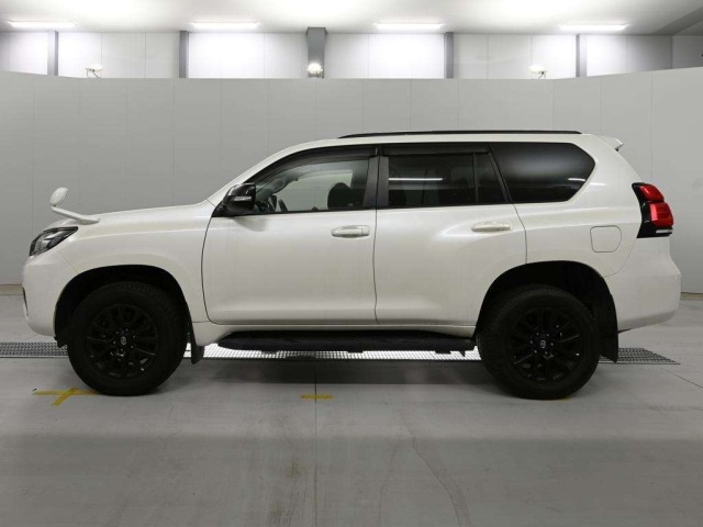 Toyota LAND CRUISER PRADO 2021 8056509-4