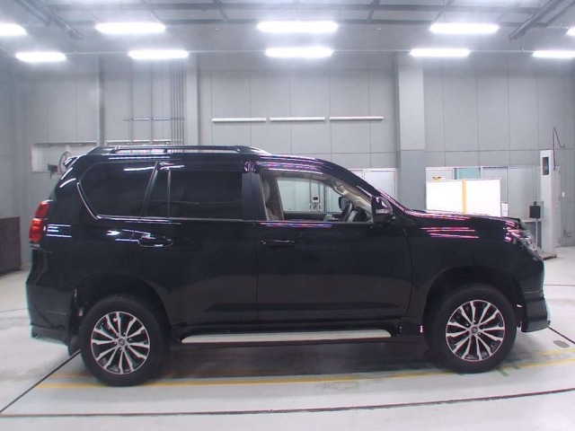 Toyota LAND CRUISER PRADO 2021 8056533-3