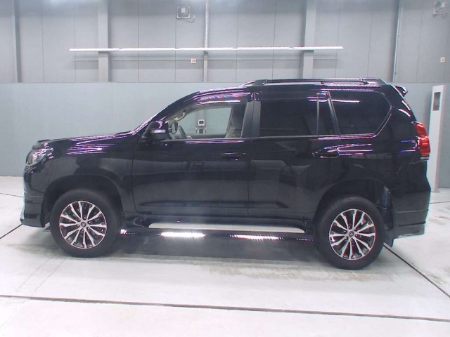 Toyota LAND CRUISER PRADO 2021 8056533-4