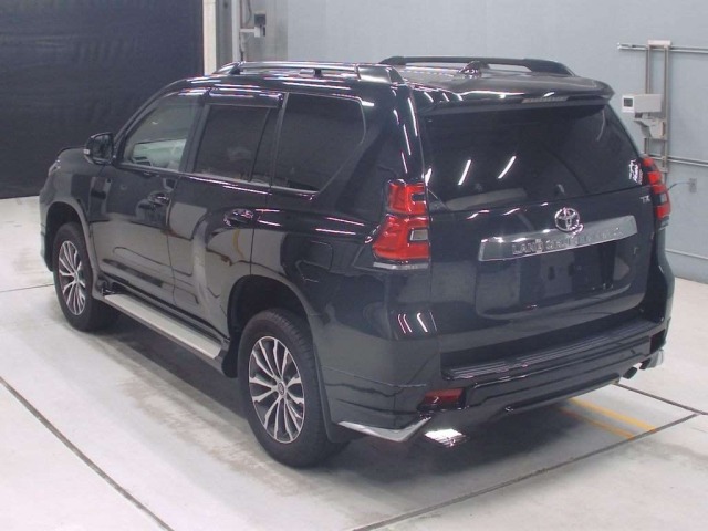 Toyota LAND CRUISER PRADO 2021 8056533-6