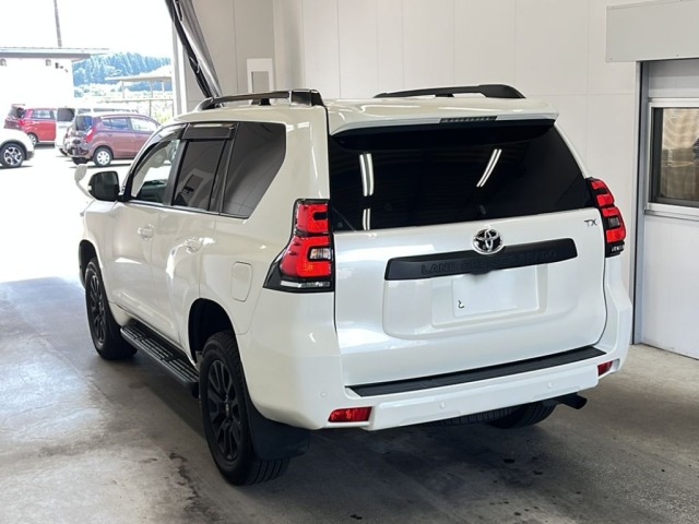 Toyota LAND CRUISER PRADO 2023 8056534-5