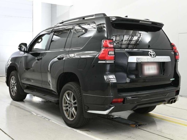 Toyota LAND CRUISER PRADO 2023 8056638-6