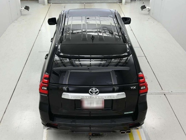 Toyota LAND CRUISER PRADO 2023 8056638-8