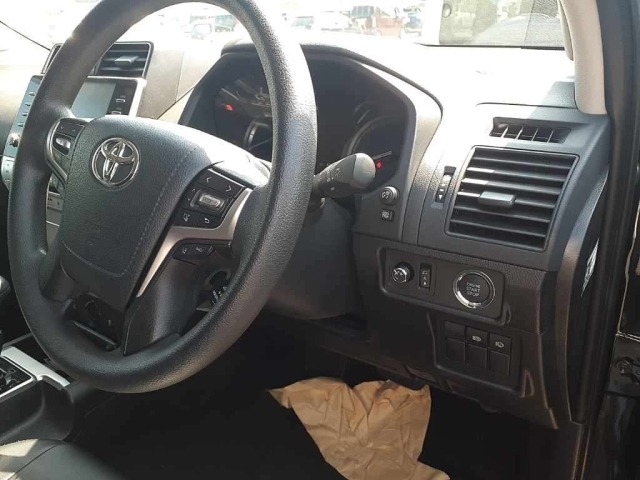 Toyota LAND CRUISER PRADO 2023 8056638-9