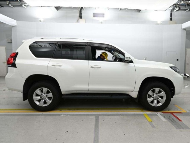 Toyota LAND CRUISER PRADO 2021 8056642-3