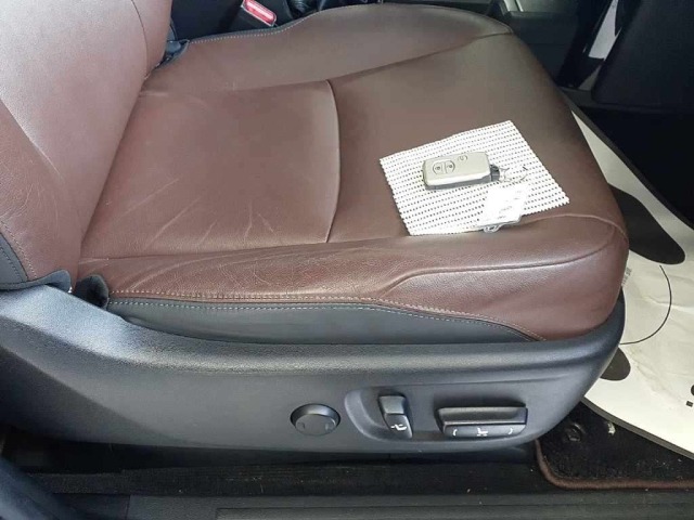 Toyota LAND CRUISER PRADO 2017 8056650-10