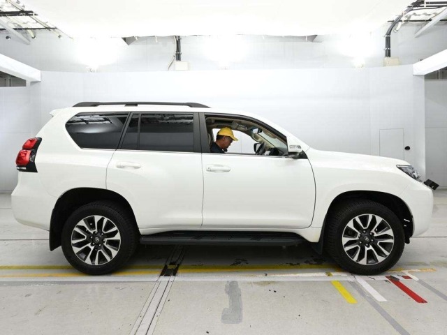 Toyota LAND CRUISER PRADO 2023 8056654-3