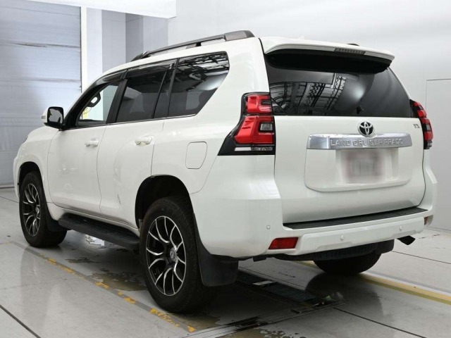 Toyota LAND CRUISER PRADO 2022 8056655-6