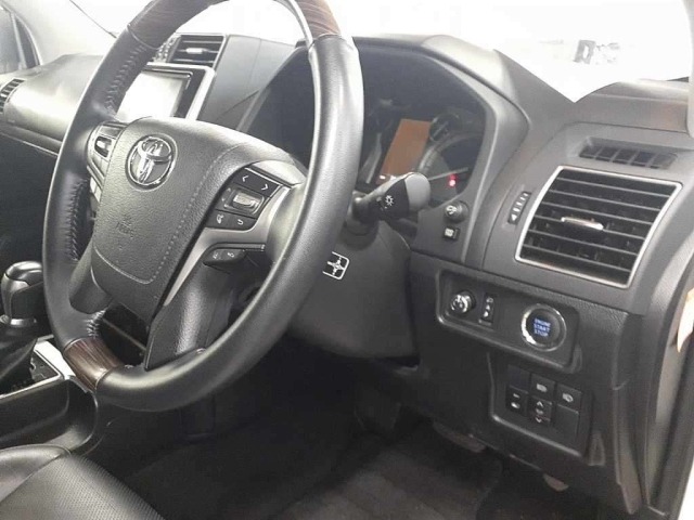 Toyota LAND CRUISER PRADO 2017 8056662-9