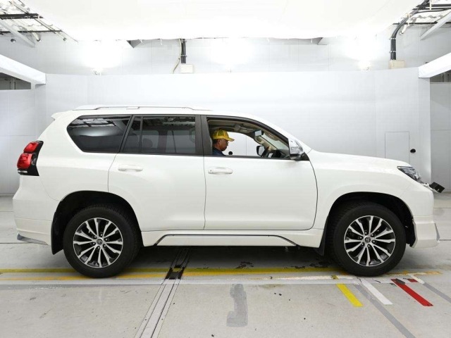 Toyota LAND CRUISER PRADO 2021 8056663-3