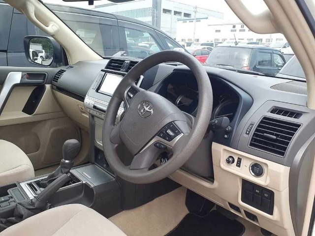 Toyota LAND CRUISER PRADO 2023 8056665-9