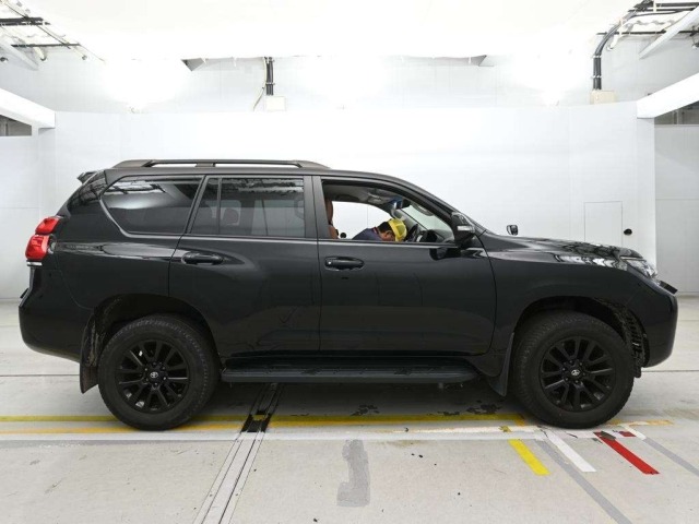 Toyota LAND CRUISER PRADO 2022 8056668-3