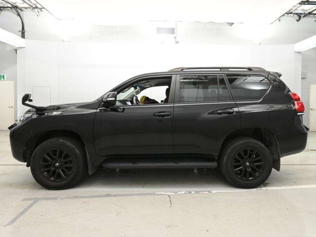 Toyota LAND CRUISER PRADO 2022 8056668-4