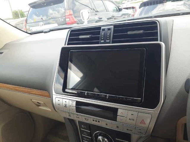 Toyota LAND CRUISER PRADO 2021 8056675-12