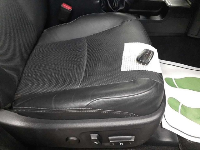 Toyota LAND CRUISER PRADO 2019 8056676-10