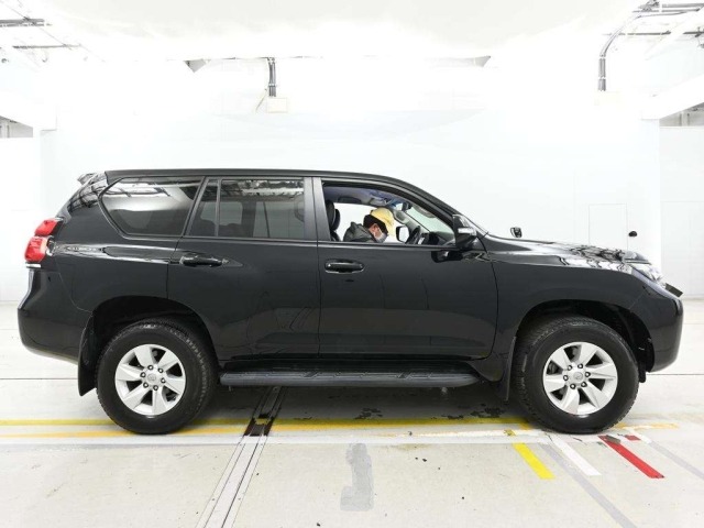 Toyota LAND CRUISER PRADO 2019 8056676-3