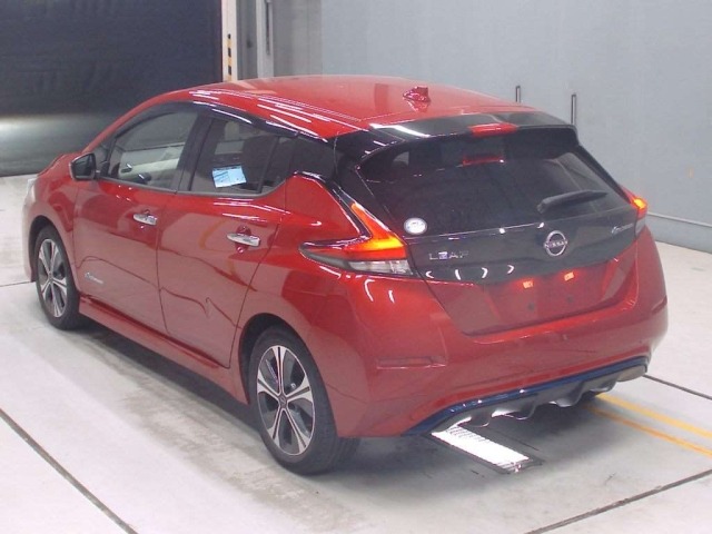Nissan LEAF 2022 8061985-6